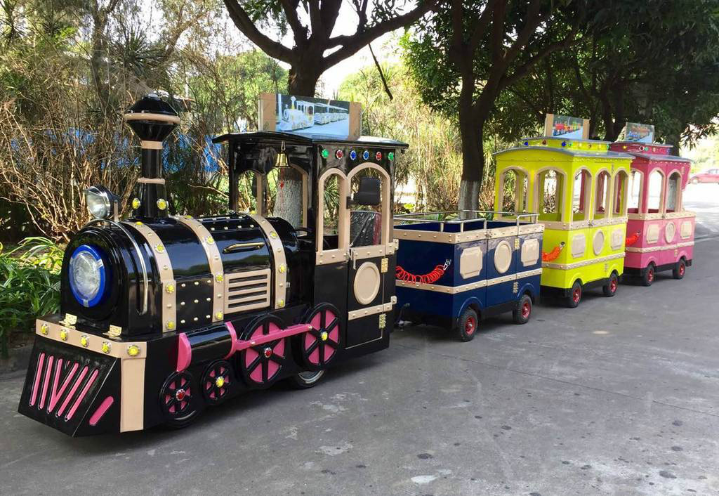 张家界景区广商场无轨观光小火车电动儿童游乐设备小火车可坐人户外玩具
